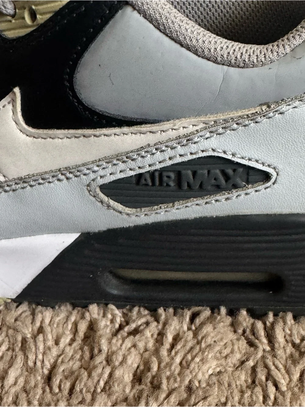 NIKE Air Max 90 Big Kids Sneakers Wolf Grey Black Leather GS Size 5.5 Youth